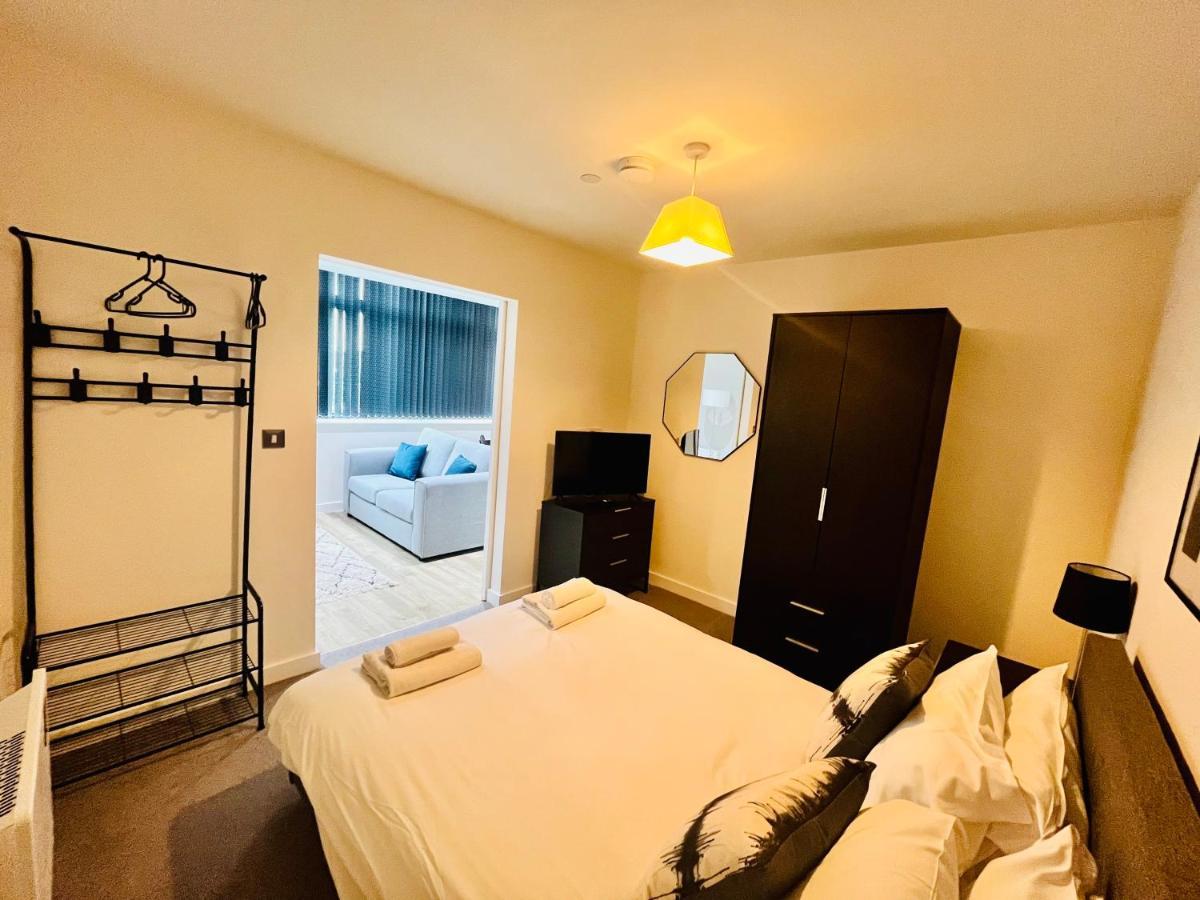 Fully Equipped One Bedroom Apartment Near Old Trafford Stadium! Manchester Buitenkant foto